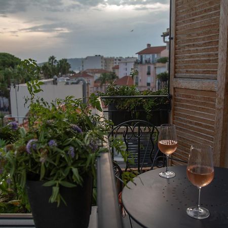 Unique Boutique Hotel Antibes Juan-Les-Pins 外观 照片